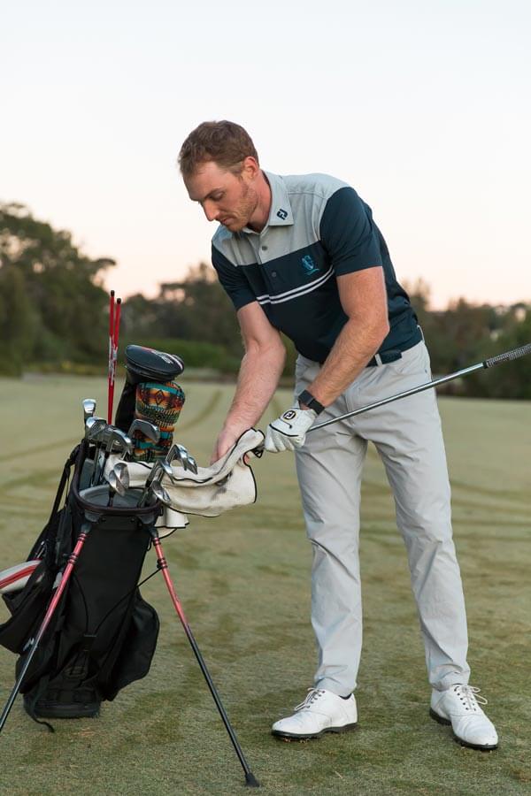 Will Flitcroft - PGA Pro at Pittwater Golf Centre - changing clubs